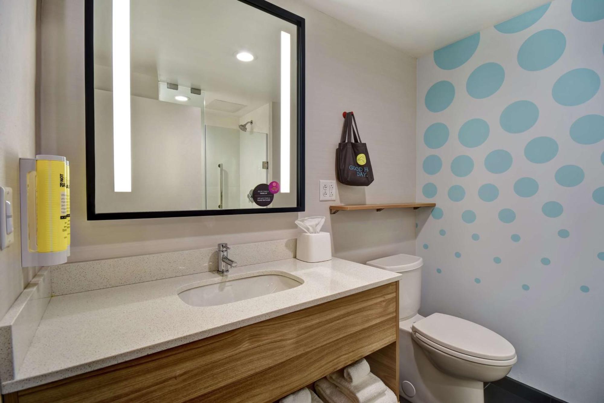 Tru By Hilton Syracuse-Camillus Hotel Екстериор снимка