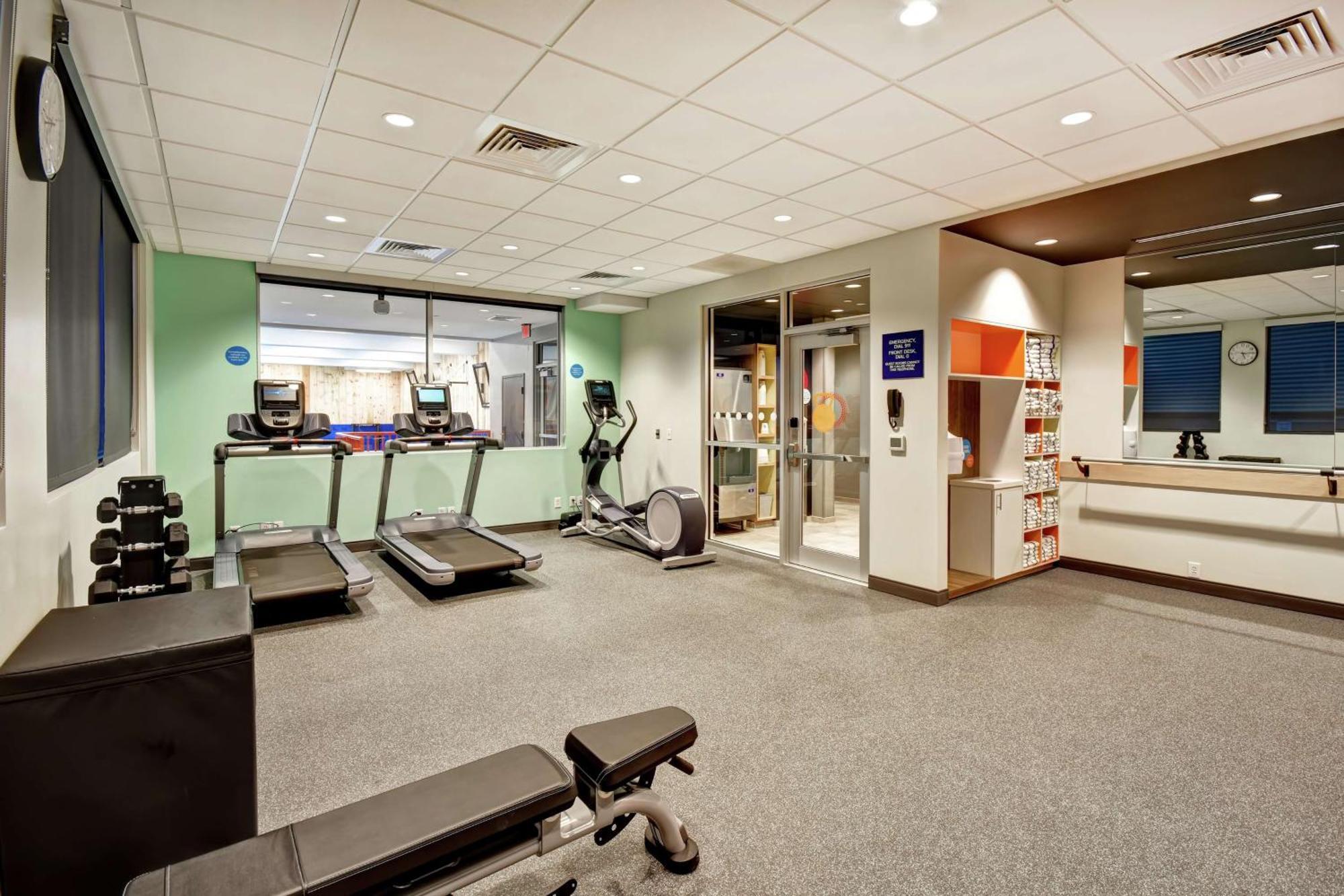 Tru By Hilton Syracuse-Camillus Hotel Екстериор снимка