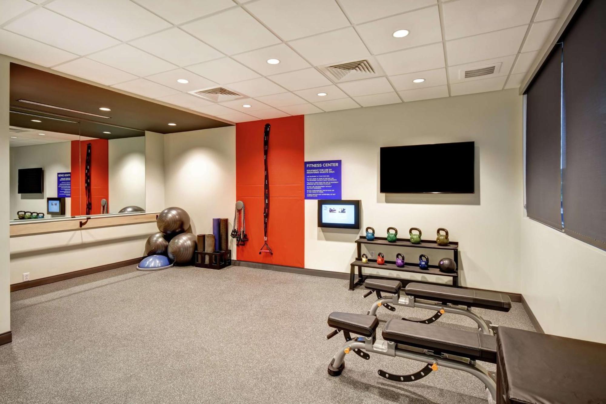 Tru By Hilton Syracuse-Camillus Hotel Екстериор снимка